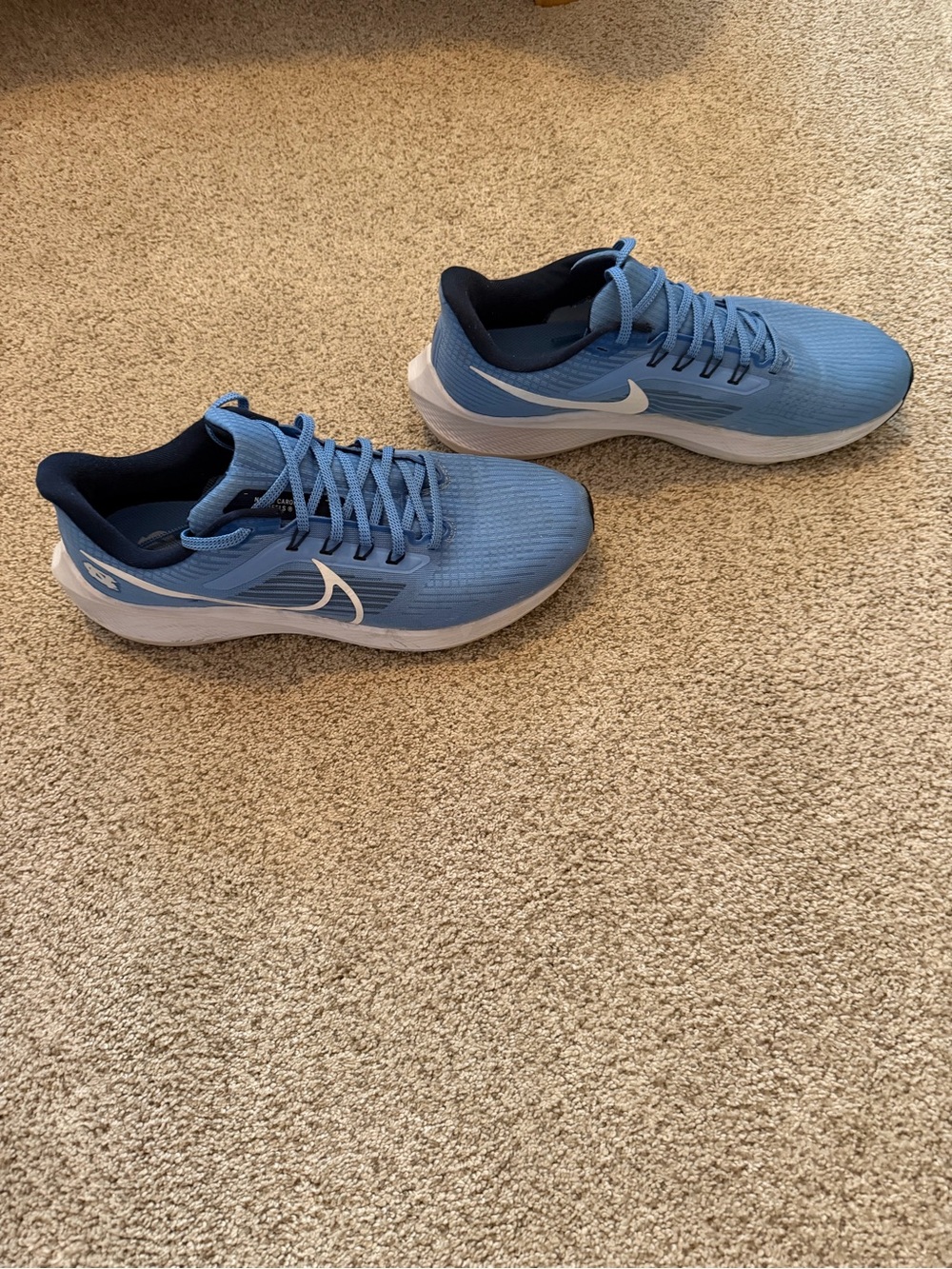 Nike Air Zoom Pegasus 39 "UNC" - North Carolina Tar Heels Edition Men's Size 11